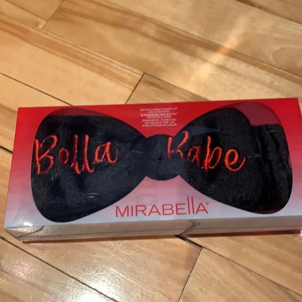 Bella Babe by Mirabella black embroidered bow skincare/makeup headband. New.